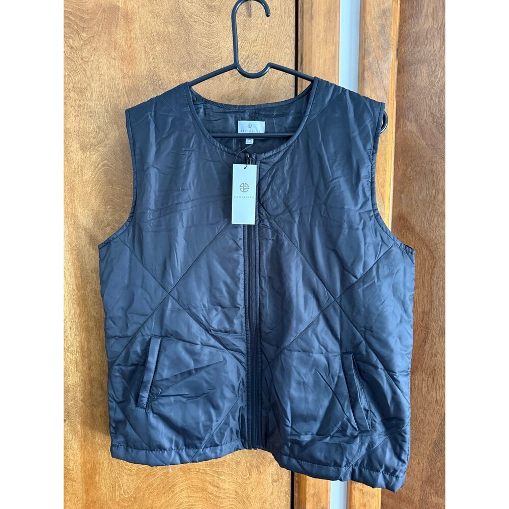 Socialite Thin Puffer Vest Sz. S/M NWT Black